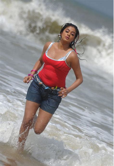 indian actress bikini dress images|10 jaw